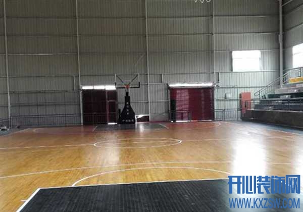 枫木地板的优缺点有哪些，为何NBA篮球场都采用硬枫木地板？