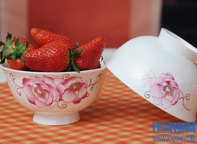 釉上彩和釉下彩有什么区别，釉上彩陶瓷碗品牌有哪些