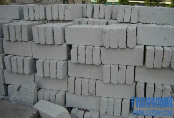 水泥砖和灰砂砖该选哪个？两种原材料的砌墙优缺点有哪些