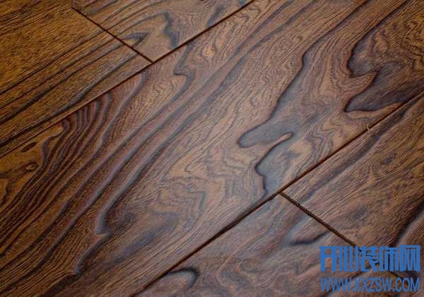 哪种地板材料更好？实木地板和强化木地板怎么选