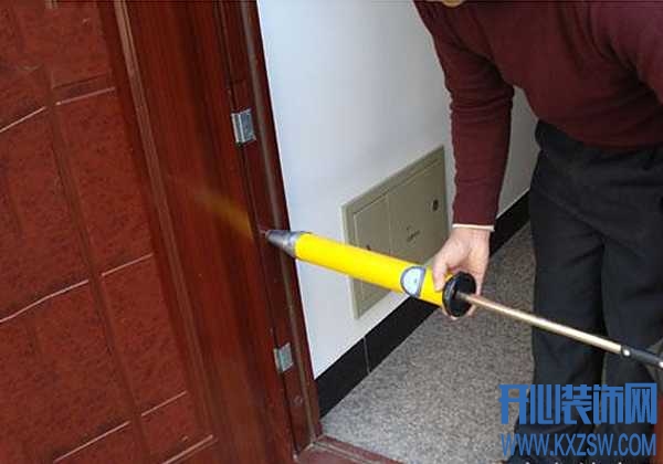 将家人安全交予防盗门，防盗门灌浆工艺让家拥有坚实的依靠