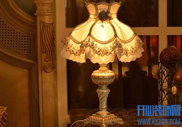 家居中欧式复古台灯的几点空间装扮技巧